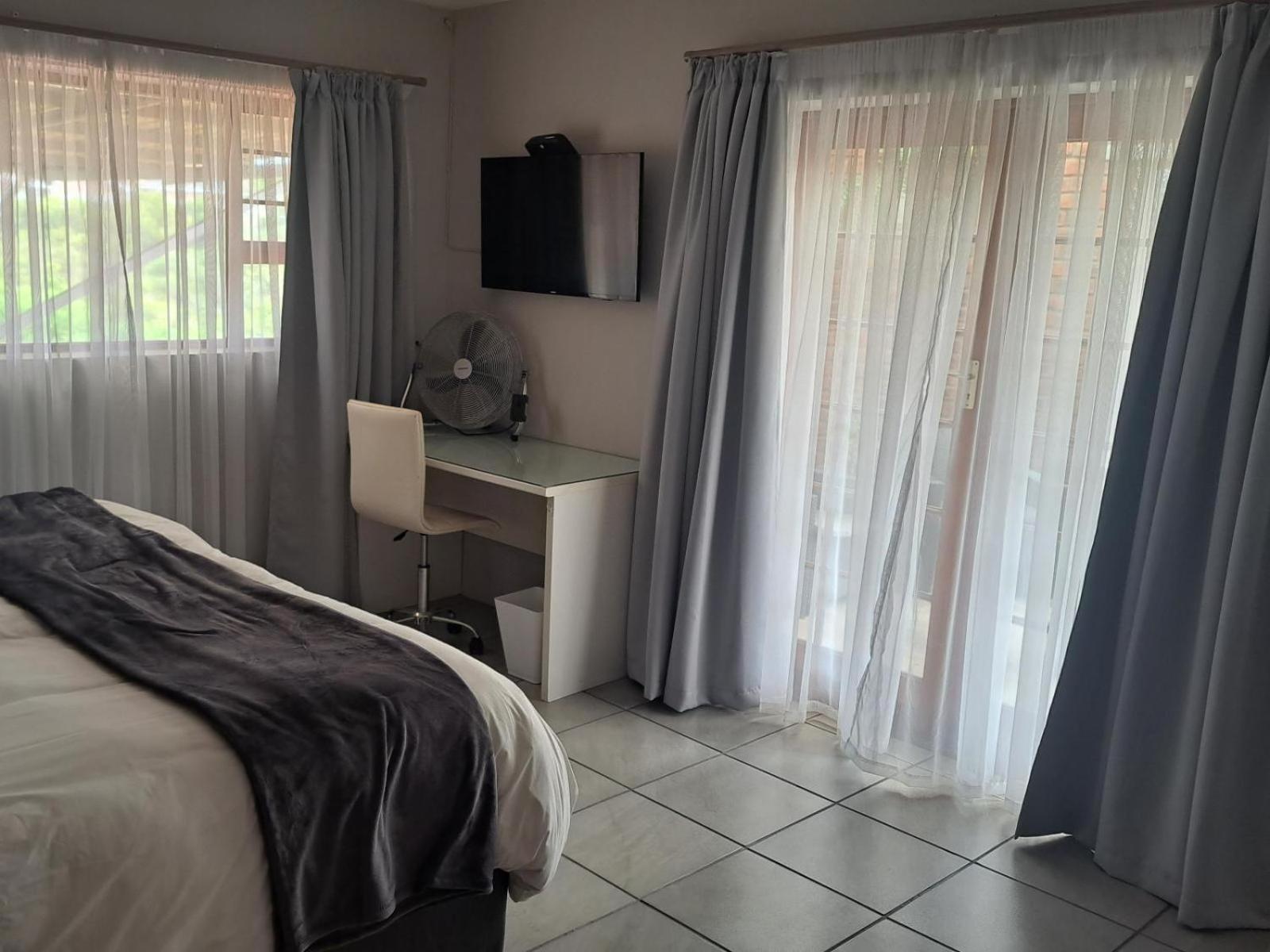 Dolphin View Guesthouse Jeffreys Bay Exterior photo