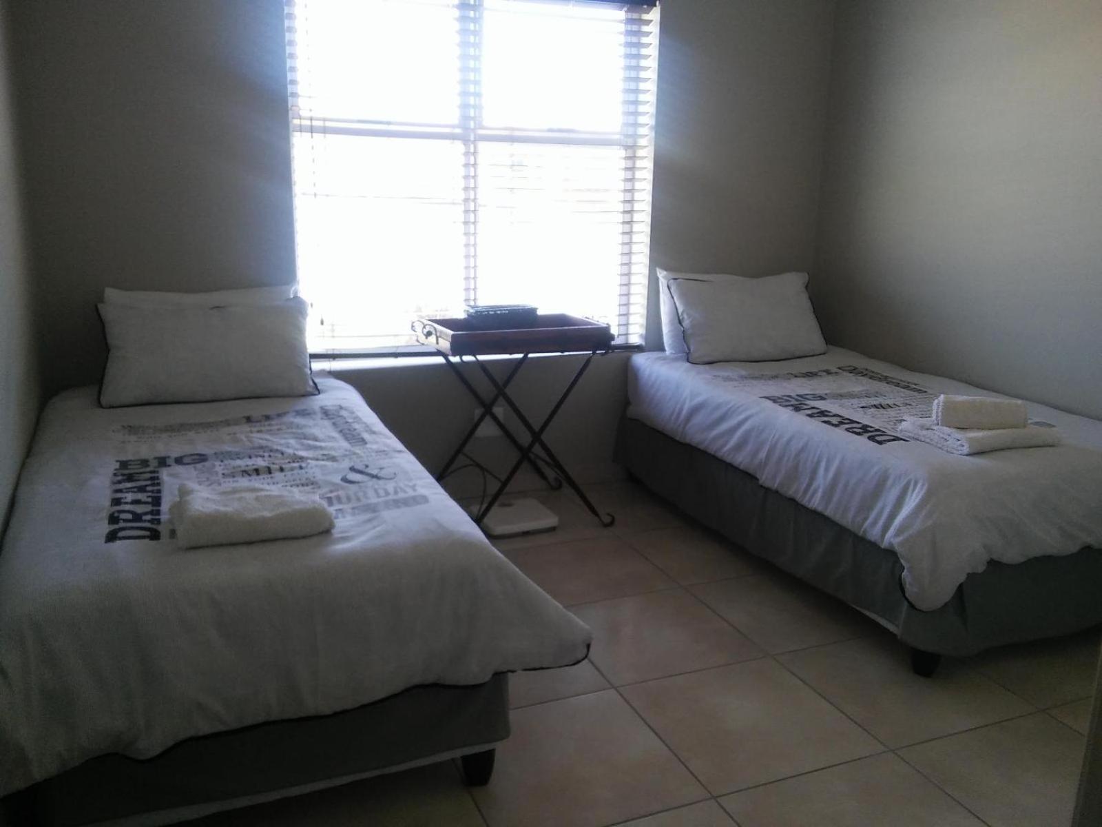 Dolphin View Guesthouse Jeffreys Bay Exterior photo